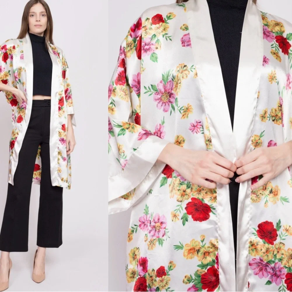 Victorias Secret Womens OSFM Robe Vintage Ivory Satin Floral Kimono Gold Label - Picture 4 of 10